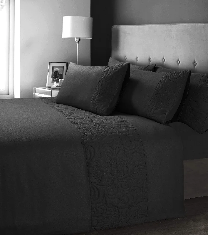 Weekend Sale Marathon Venezia Embellished Duvet Set Luxurious Cosy and Easy Care Quilt Cover in Various Colours and Sizes by OLIVIA ROCCO Weekend Sale Marathon Venezia Embellished Duvet Set Luxurious Cosy and Easy Care Quilt Cover in Various Colours and Sizes by OLIVIA ROCCO
