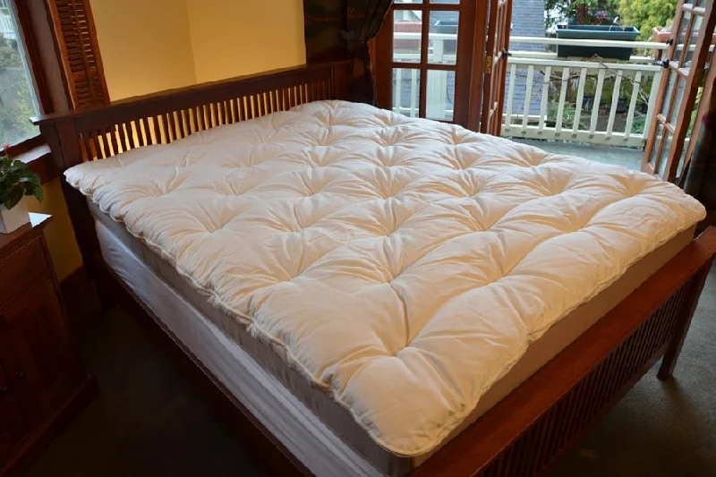 Weekend Bonanza Organic Wool Mattress Topper